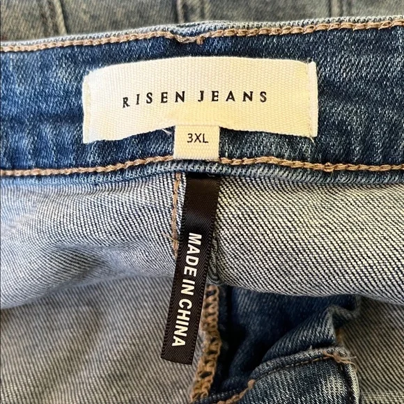 Risen High Rise Extra wide leg cropped jeans - Picture 5 of 6